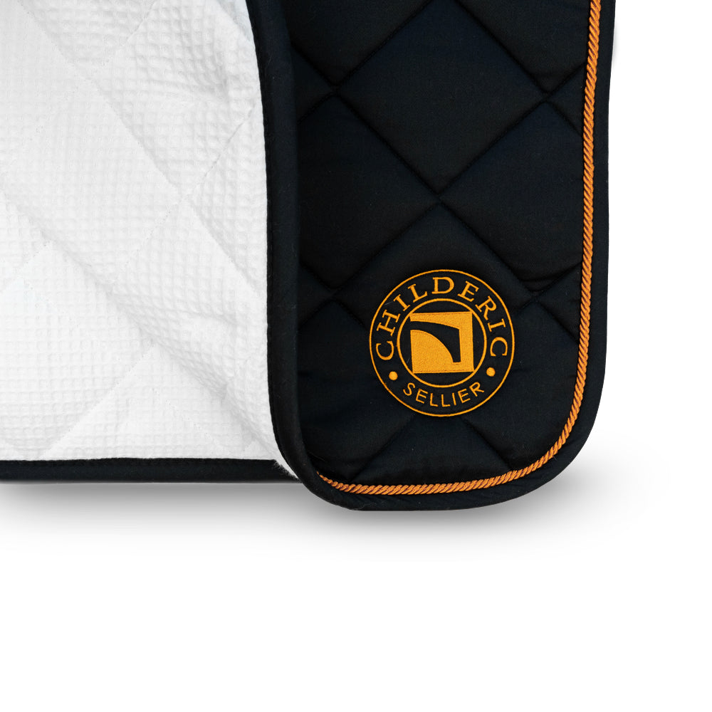 Dressage saddle pad 